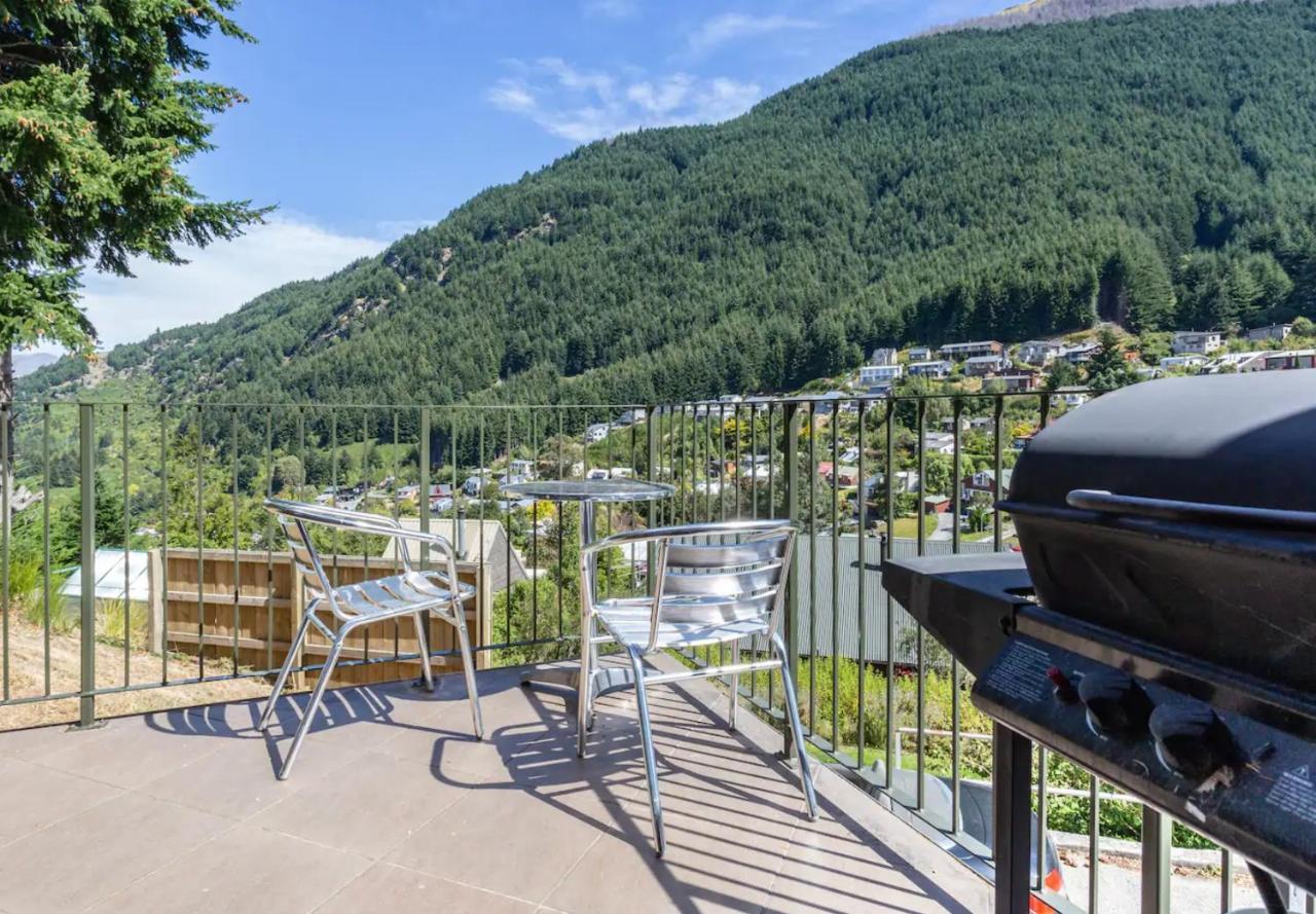 Alpine Retreat Apartment Куийнстаун Екстериор снимка